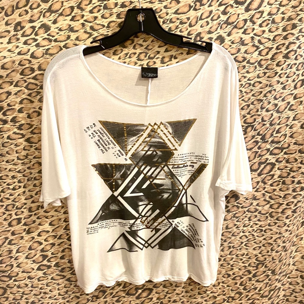 BUCKLE tee